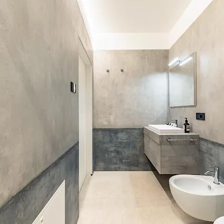 App 203 Palazzo Cavour 볼차노